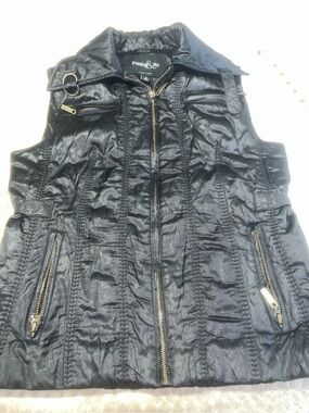Pasha & Jo Shiny Black Quilted Zip Vest